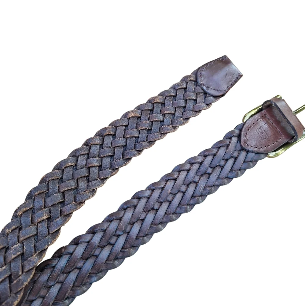 Tommy Hilfiger Men's 46 Inch Brown Belt.